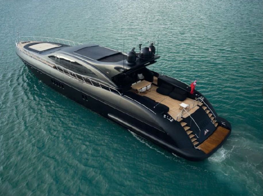 108 ft Mangusta yacht in Cabo