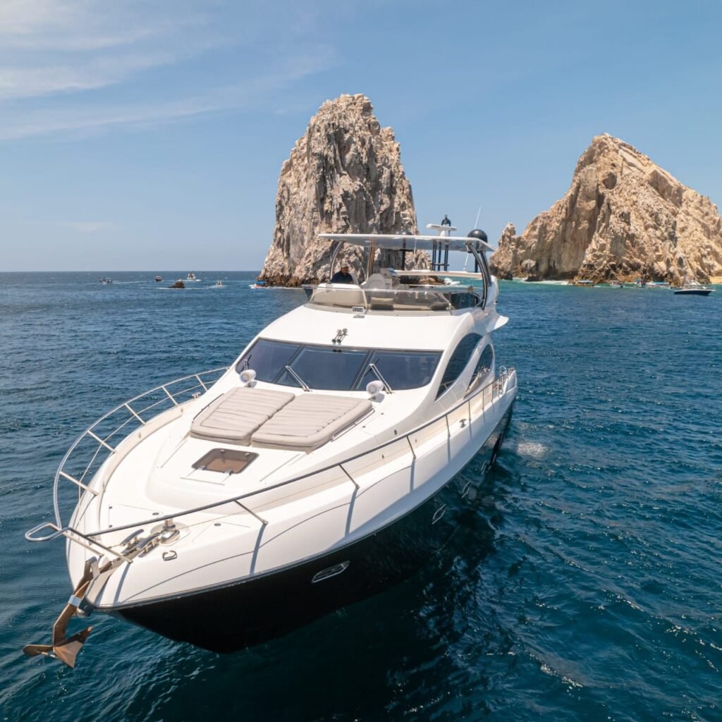 85 ft Sunseeker yacht near El Arco