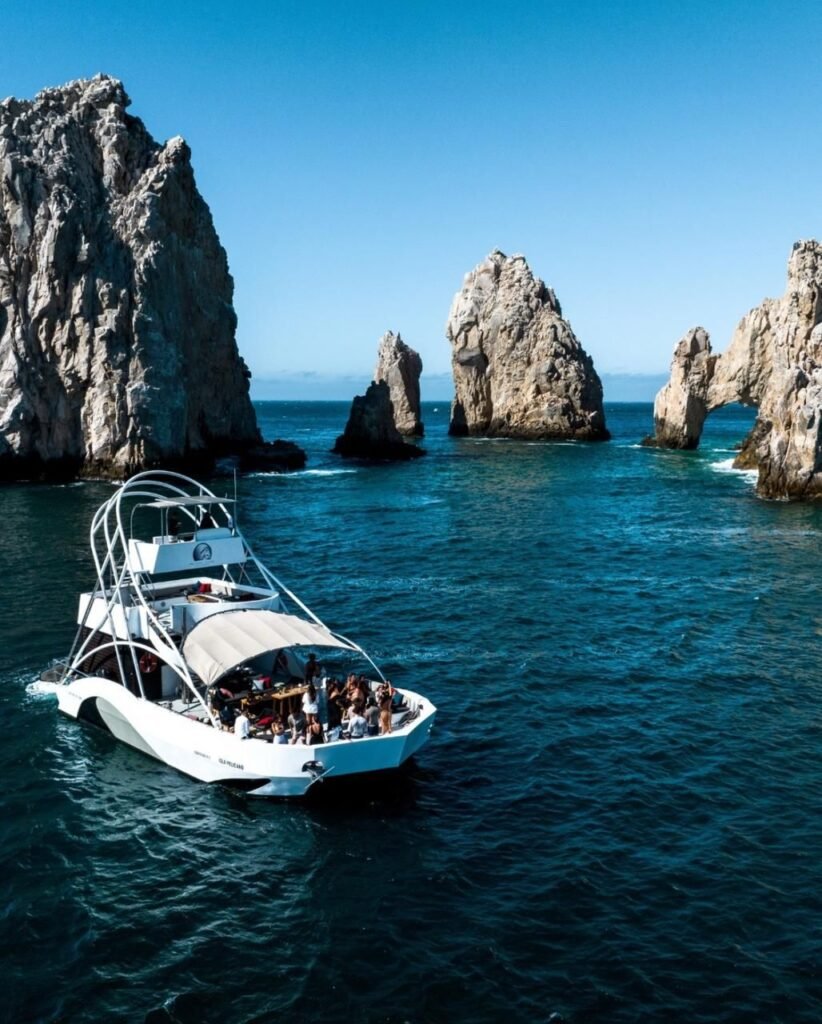 Group boat trip at El Arco